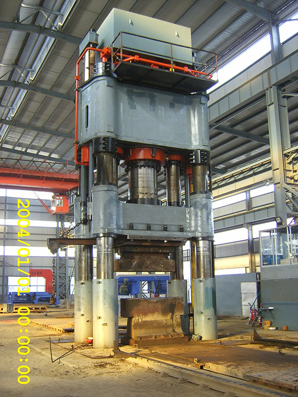 自由(yóu)鍛造液壓(ya)機